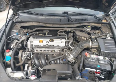 2011 Honda Accord 2.4 Ex from USA, damaged, VIN 1HGCP2F7XBA017850